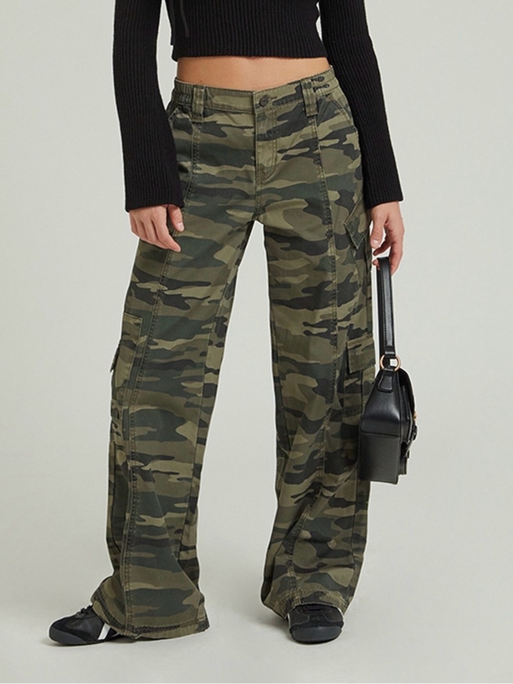 PacSun Women's Camo Lightweight Low Rise Baggy Cargo Pants